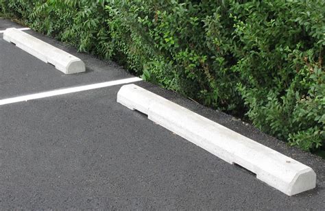 When Should You Consider Using Car on Cement Blocks?